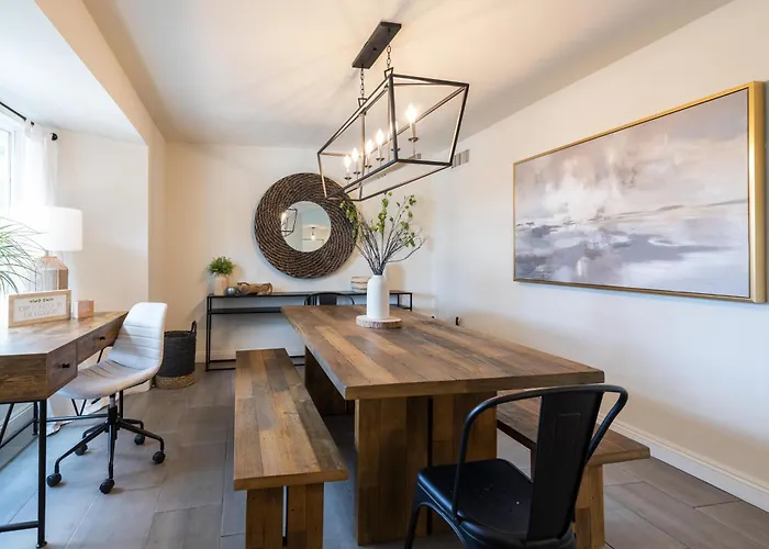East Laurel Holiday home *