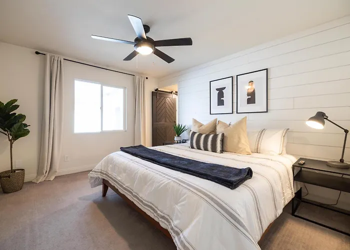 Holiday home East Laurel Gilbert